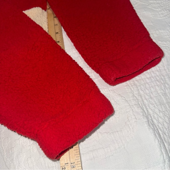 Fila Woman's Pullover Sweater Red & Beige / Tan Sherpa Size Medium Quarter Zip - Picture 9 of 11